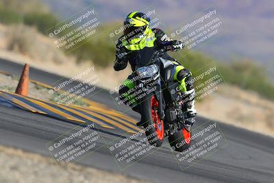 media/Nov-05-2022-SoCal Trackdays (Sat) [[f8d9b725ab]]/Turn 5 (940am)/